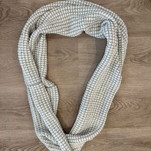 Calvin Klein Light Gray Knit Infinity Scarf